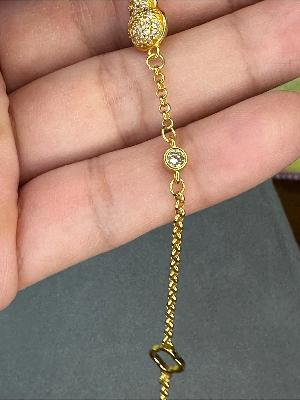 Gold Tone Women’s Necklace with Textured Shell Accent